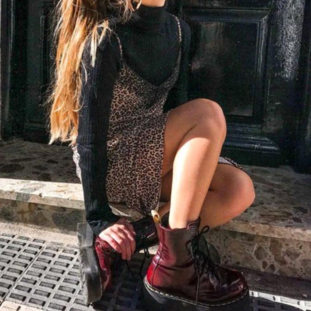 10 outfits perfectos que combinan con botas militares-botas con animal print