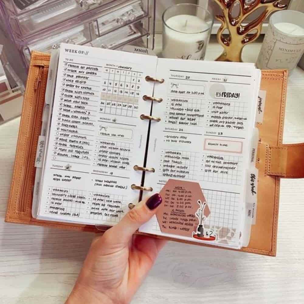 5 consejos para no estresarte tanto en el regreso a clases de tu hijo- lista de cosas que necesites-