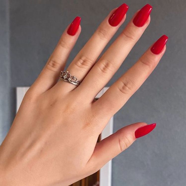 10 ideas de llevar uñas rojas para sobresalir en todos lados