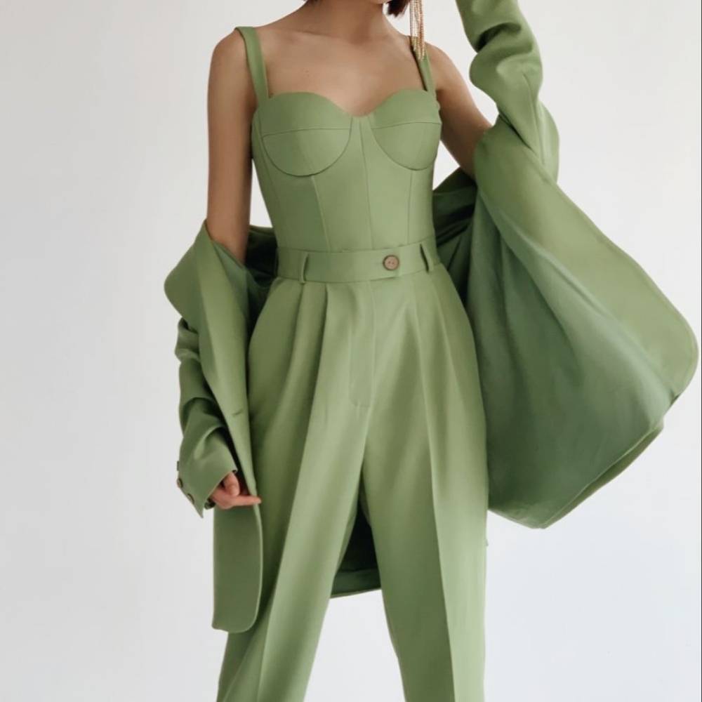 ¡Aún no termina el verano! 10 bustiers para que luzcas fresca y elegante