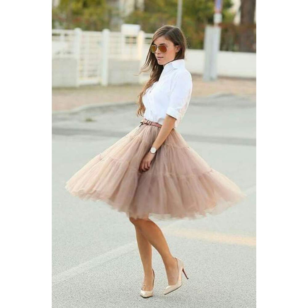 Dale un toque formal a tu look y llévalo a la oficina 7 ideas para lucir outfits con falda de tul y verte elegante