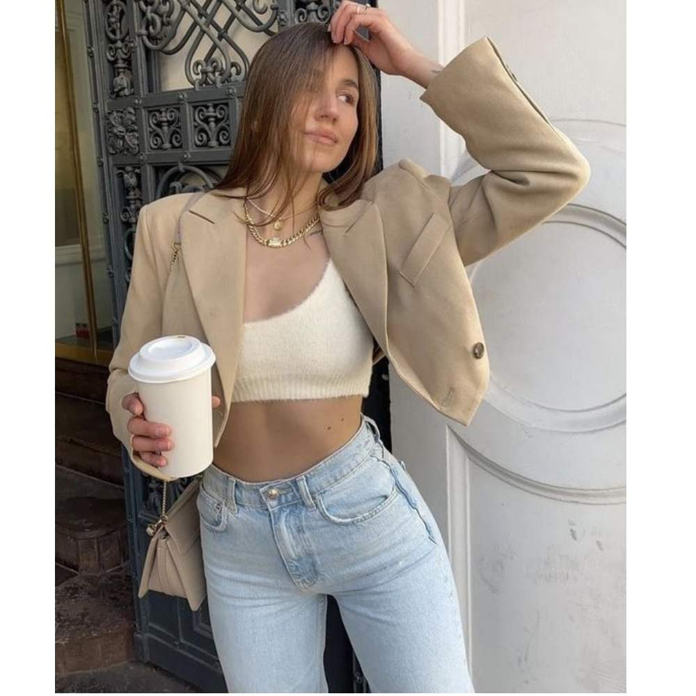 Los blazer cortos son la tendencia del momento 10 ideas para llevar un blazer y lucir formal y juvenil