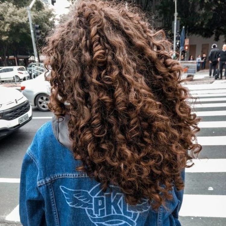 Los 5 mejores tips para tener un cabello chino saludable