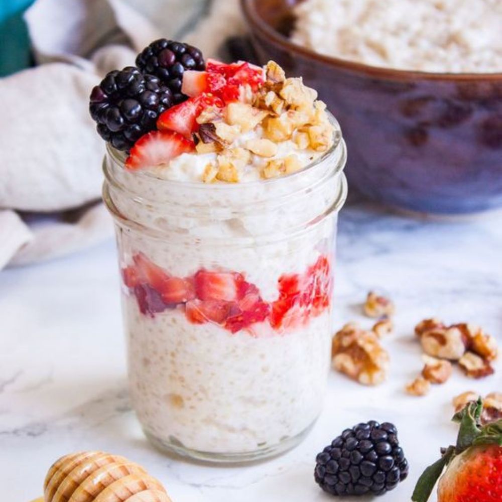 5 desayunos con yogurt fáciles y saludables para cuando tienes prisa