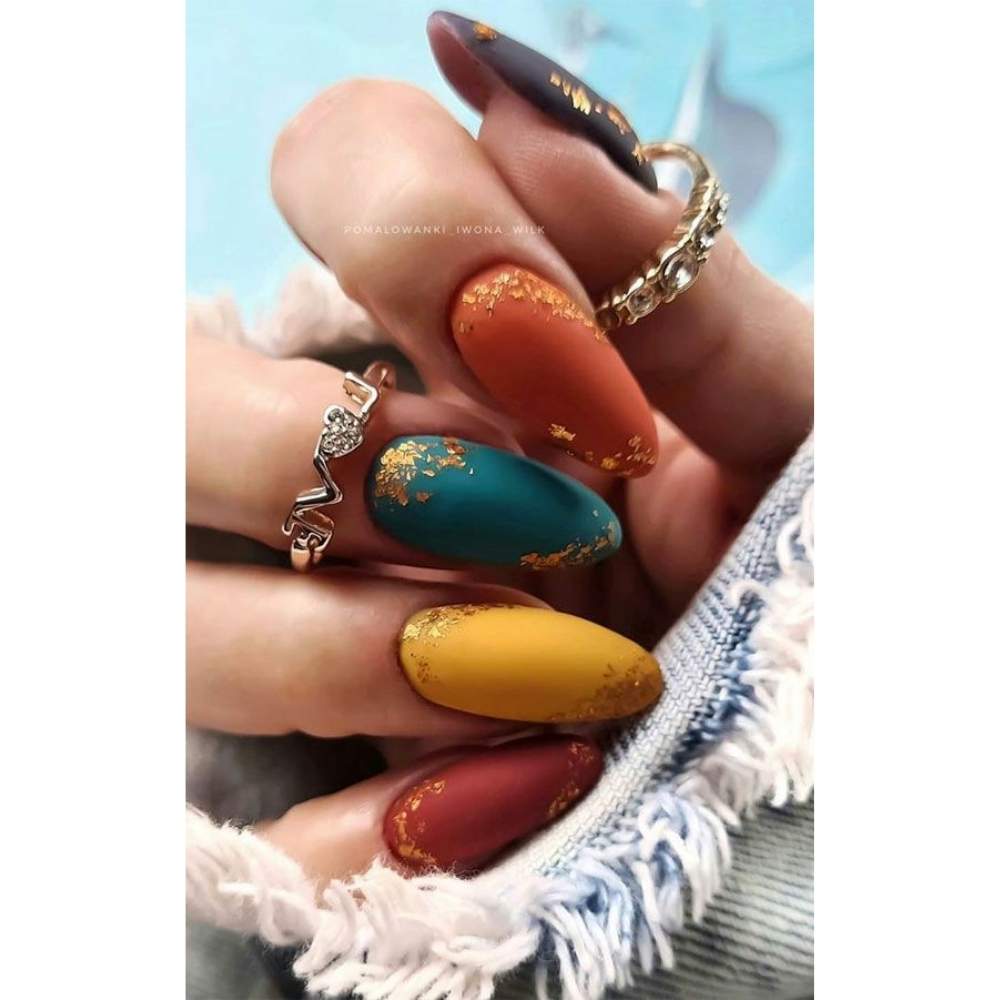 7 diseños en tendencia de uñas ideales para lucir este otoño 