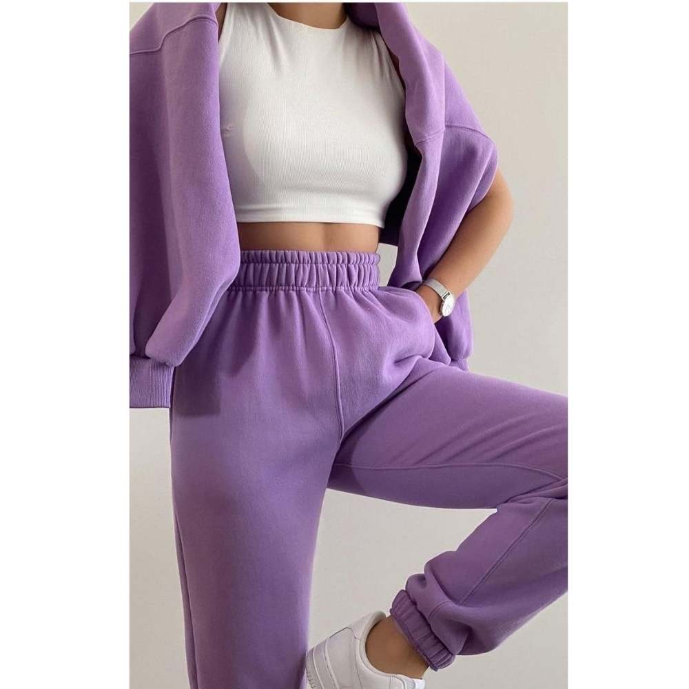 Los jogger pants son ideales para un look deportivo 7 outfits ideales para ir al gym y verte super sportswoman