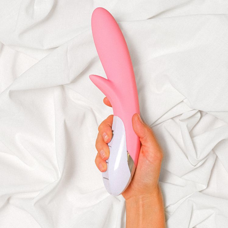 5 de juguetes sexuales para usar en pareja y encender la pasión