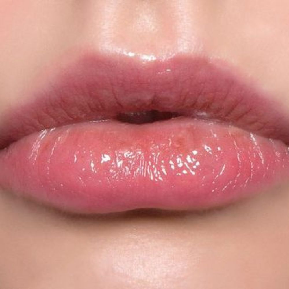 5 trucos con vaselina que te cambiaran la vida-exfoliante de labios