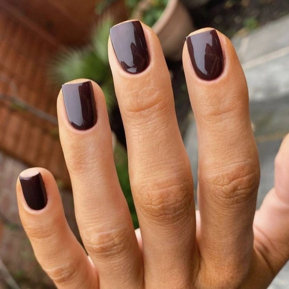 10 ideas para lucir uñas cafés elegantes este otoño