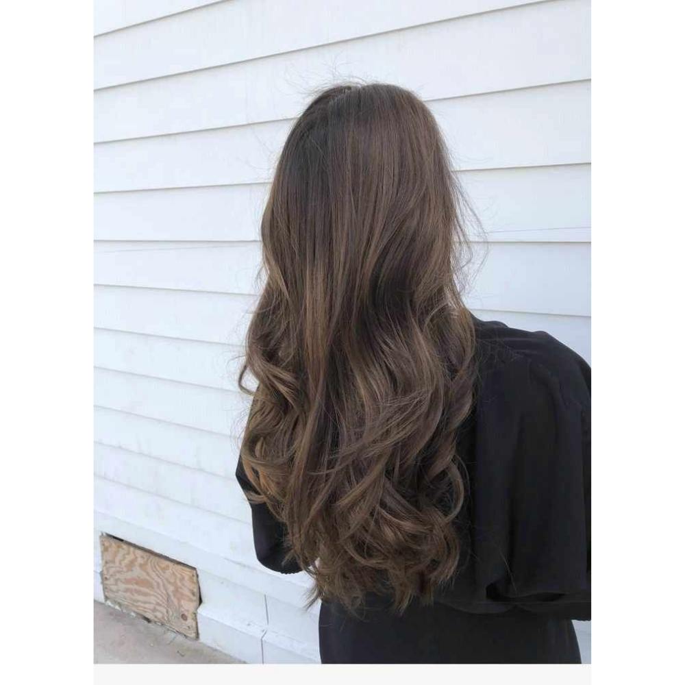 Babylights la laternativa para no decolorar todo tu cabello Babylights para cabello oscuro que le darán luz a la cara