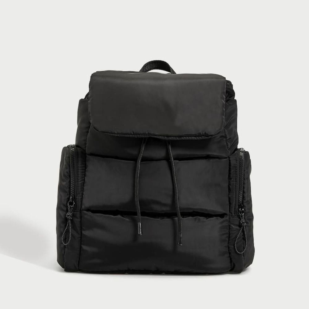 10-mochilas-aesthetic-que-puedes-comprar-en-linea–mochila-acolchada