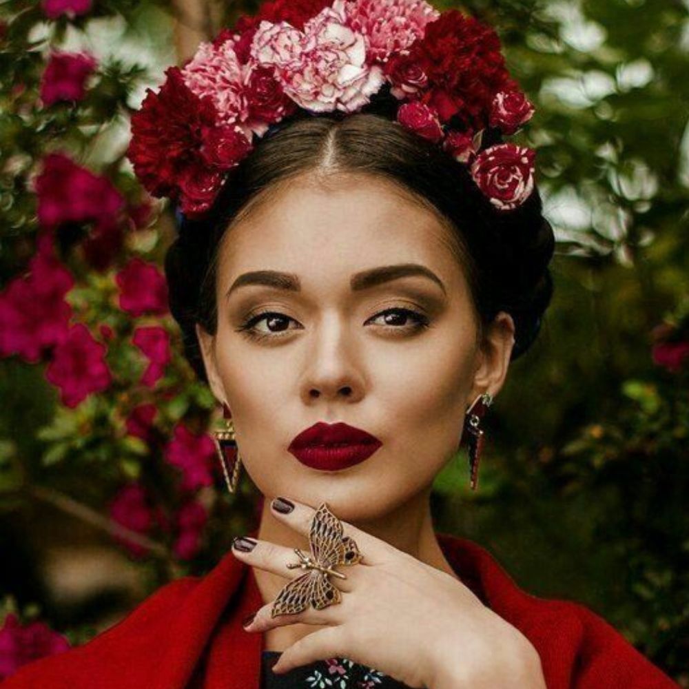 10 peinados con diademas paralucir en las fiesta patrias- diadema frida kalho