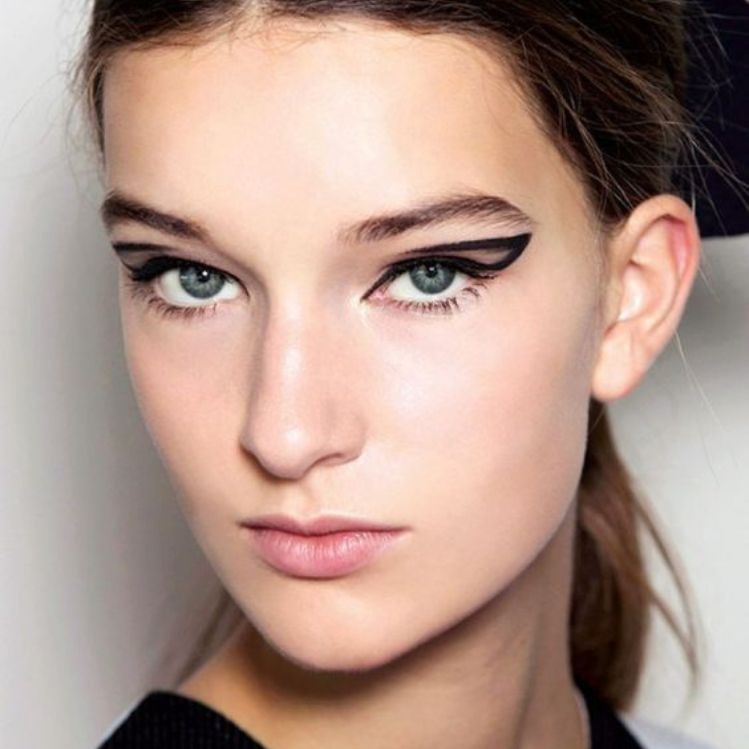 10 tipos de delineado para ojos que te harán ver con mirada felina