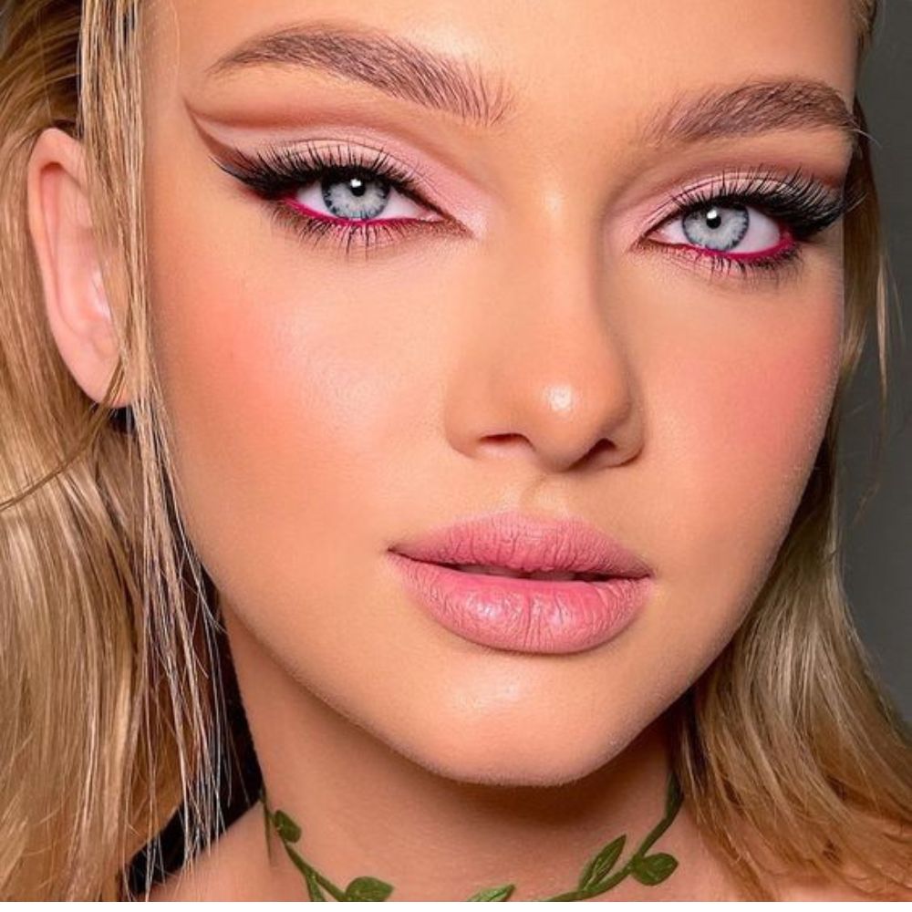 10 tipos de delineados para ojos que te harán ver con una mirada felina- delineado claro