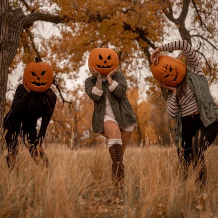 7 ideas de poses originales para tomarte fotos en Hallowen- portada