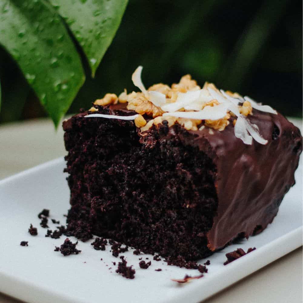 8 recetas sencillas de pasteles caseros que puedes preparar en el otoño- pastel de chocolate