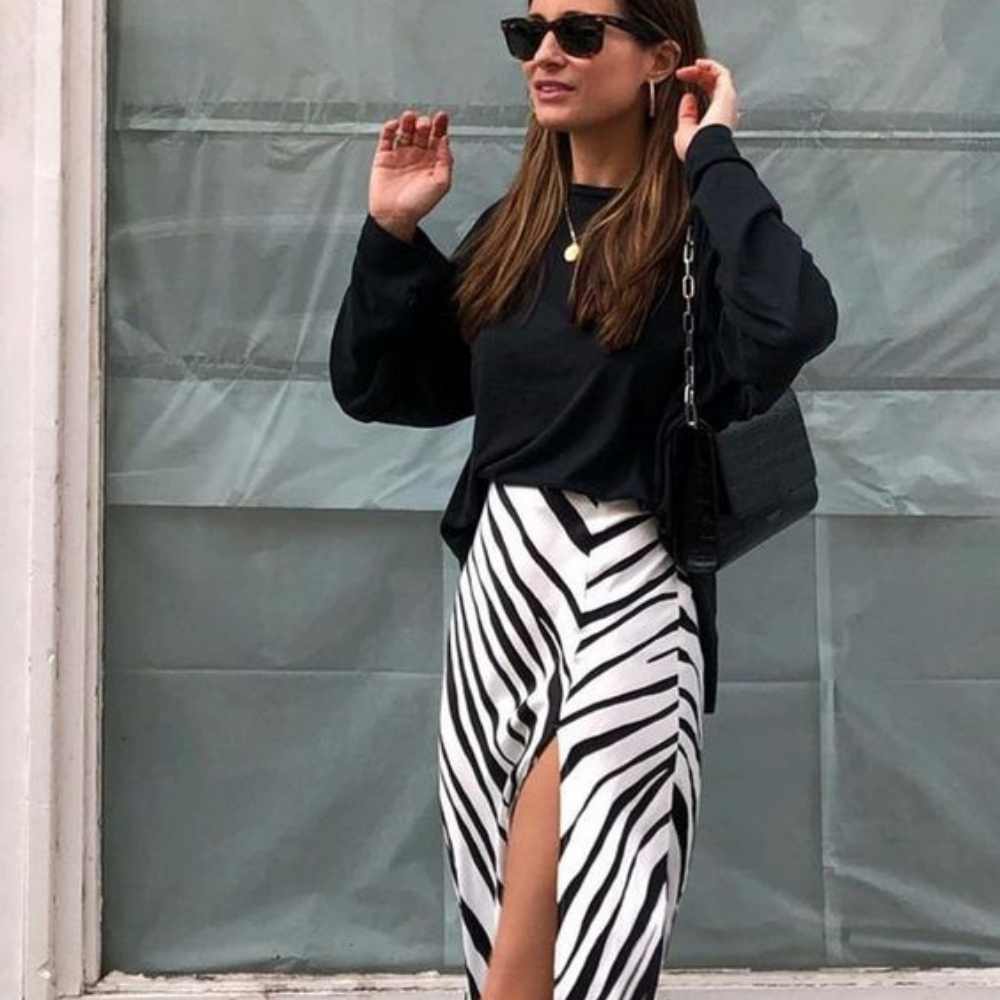 10 outfits con faldas animal print que puedes usar con tenis 0