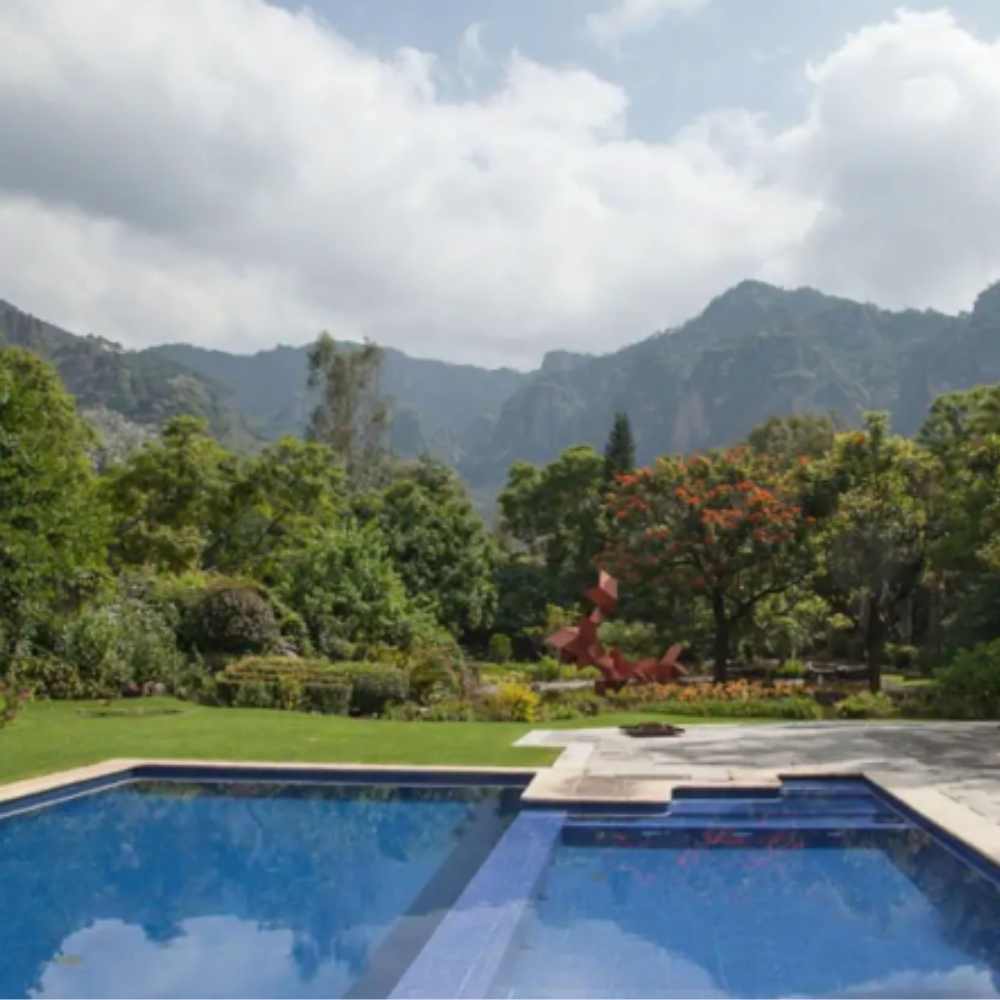 Este espacio es el favorito de turistas y nacionales por su magnifica contrucción Tepoztlán es uno de los favoritos destinos para fiestas patrias