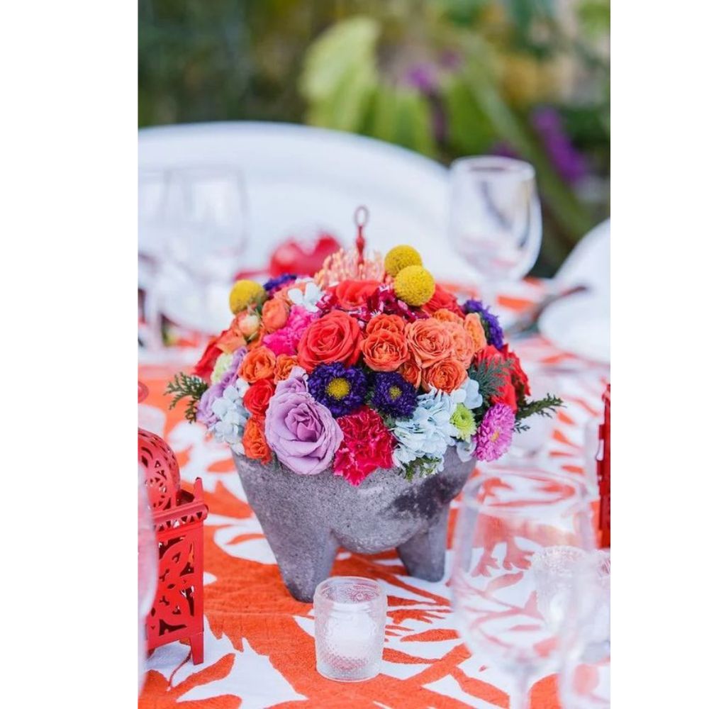ideas-faciles-para-decorar-tu-mesa-mexicana-florero