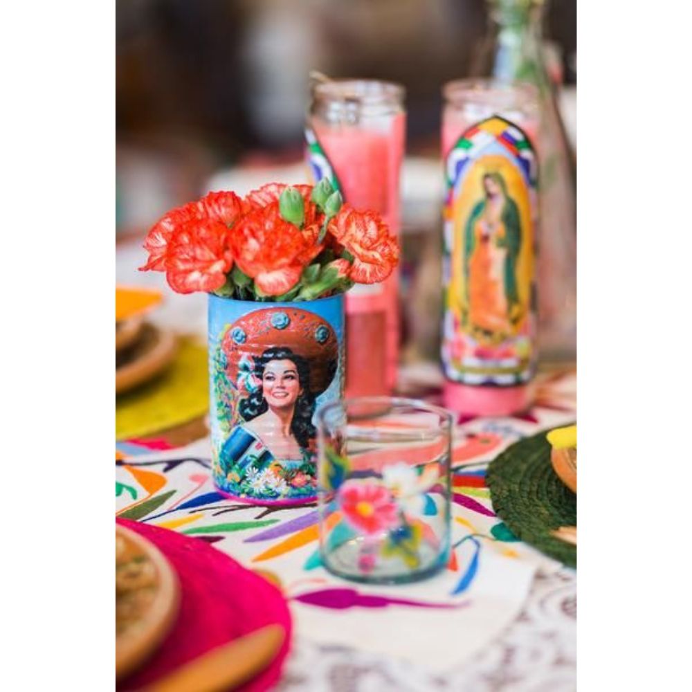 ideas-faciles-para-decorar-tu-mesa-mexicana-veladoras