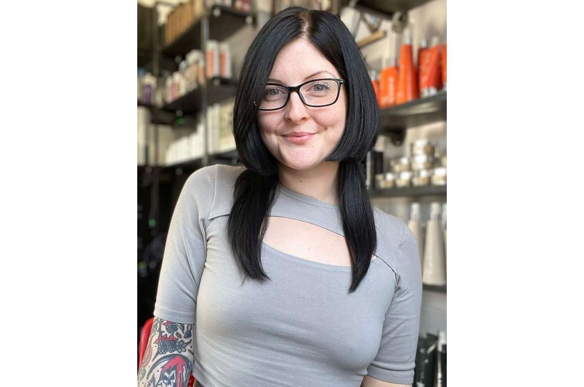 Instagram @racheljoystratton