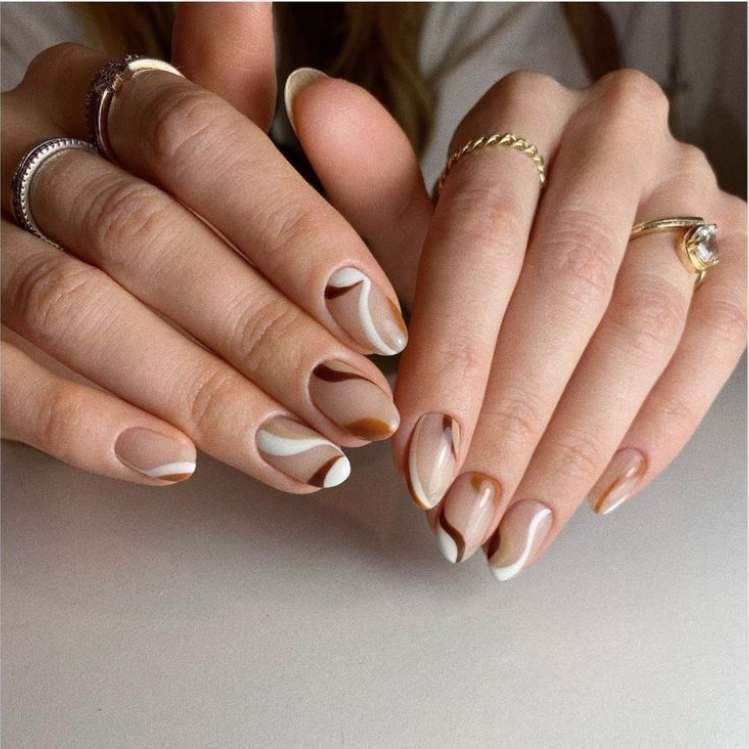 10 ideas de uñas sencillas y elegantes con colores de otoño