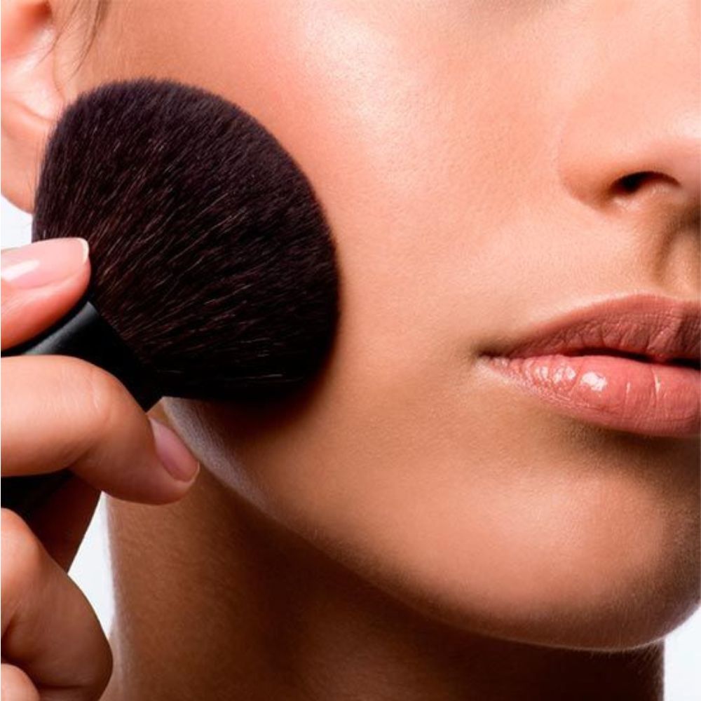 5 simples pasos para crear un maquillaje natural monocromático