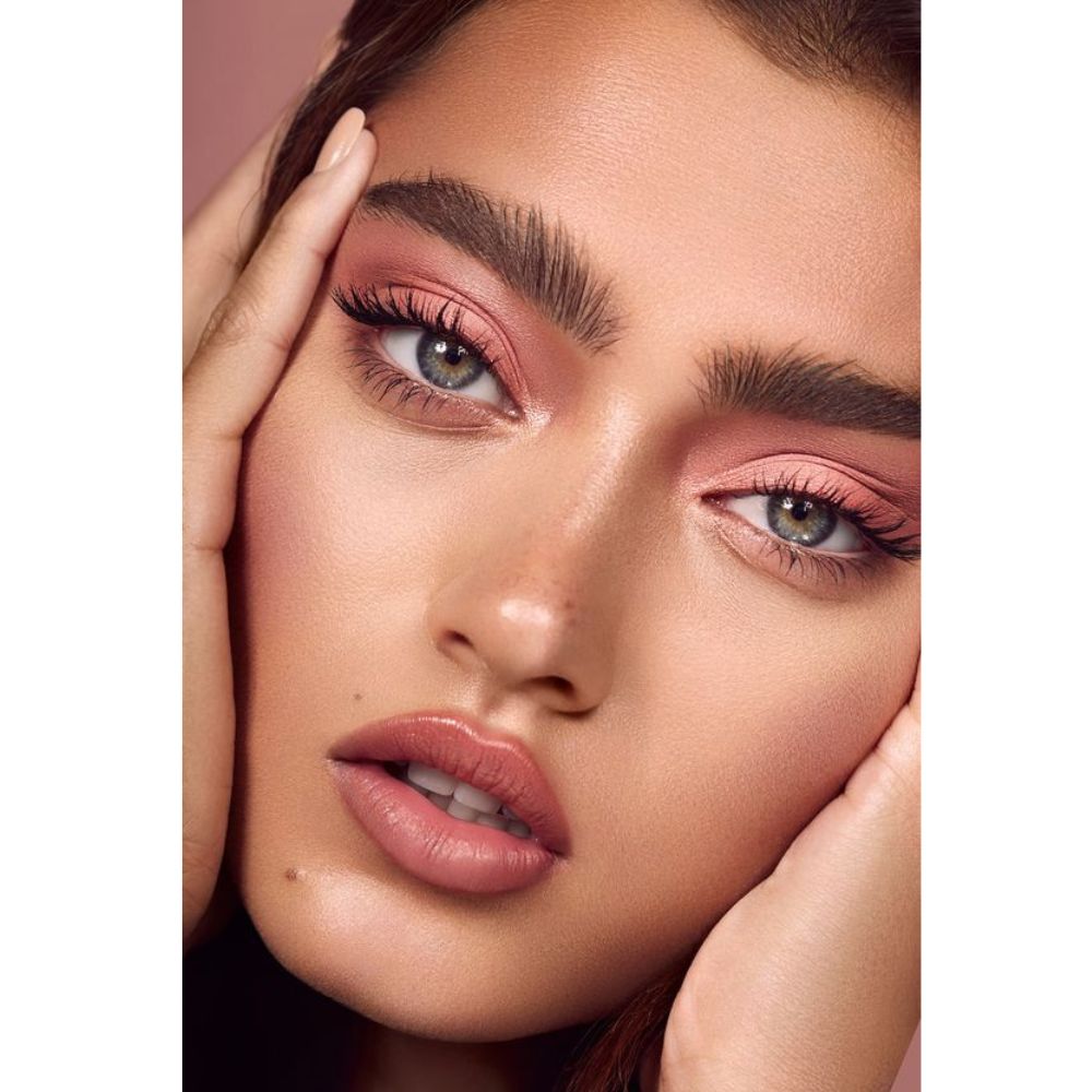 5 simples pasos para crear un maquillaje natural monocromático