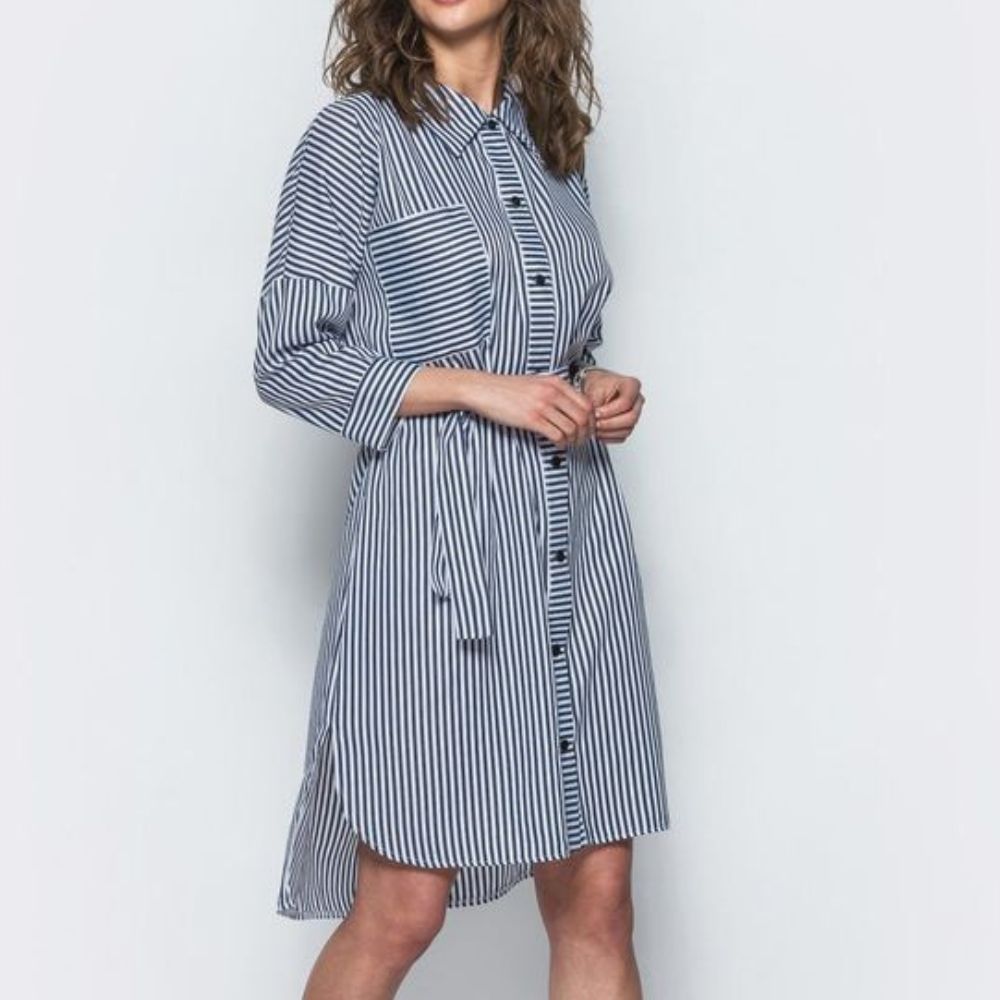 10 outfits rayados que puedes usar en la temporada de otoño- invierno- vestido camisero