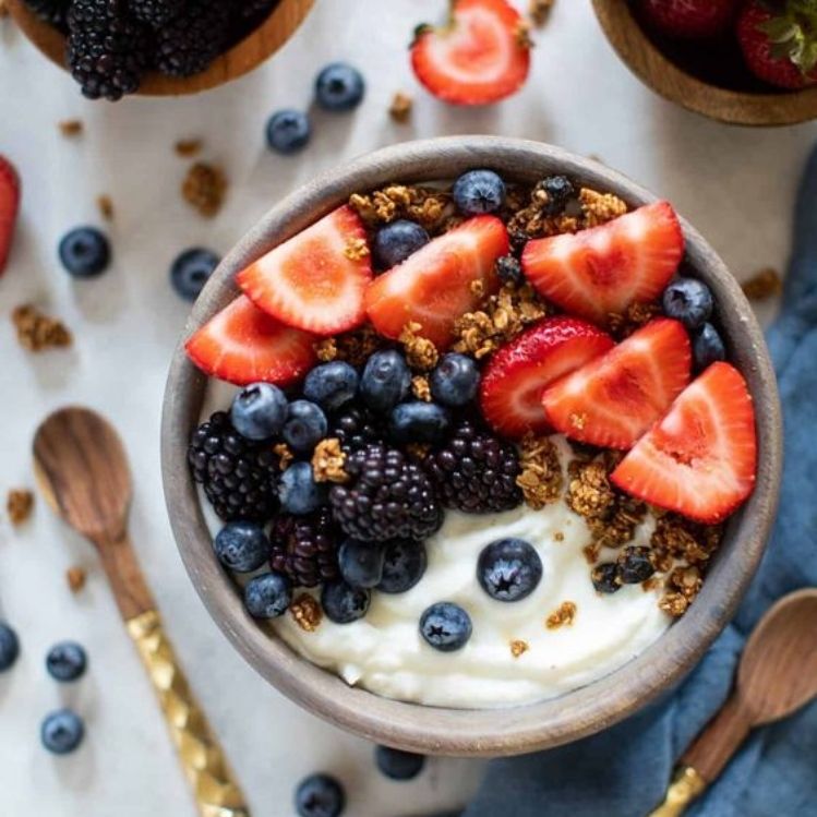 Vasito de Granola con Fresas