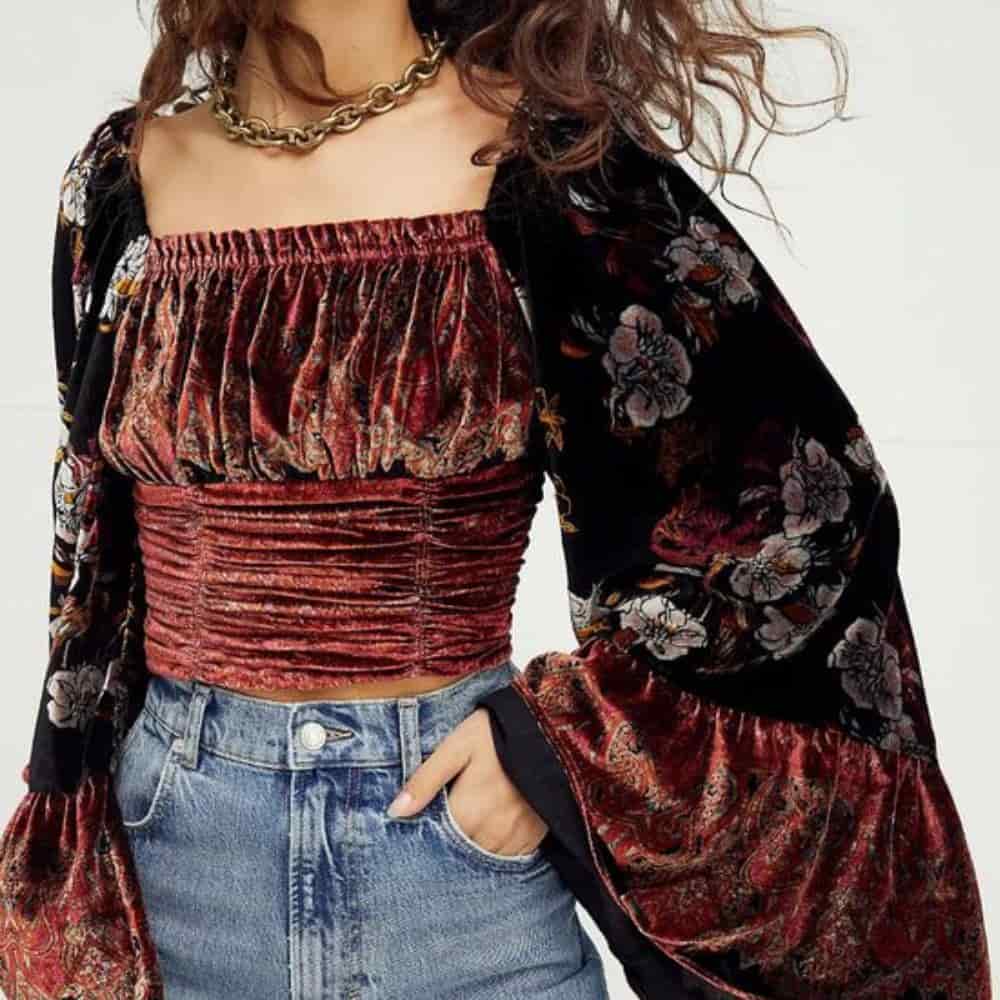 7 ideas de lucir el estilo bohemio en este otoño- blusa de terciopelo