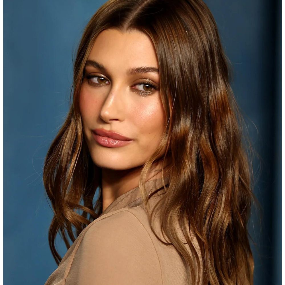 7 tipos de tonos marrones para el cabello que debes usar en este otoño- marron al castaño