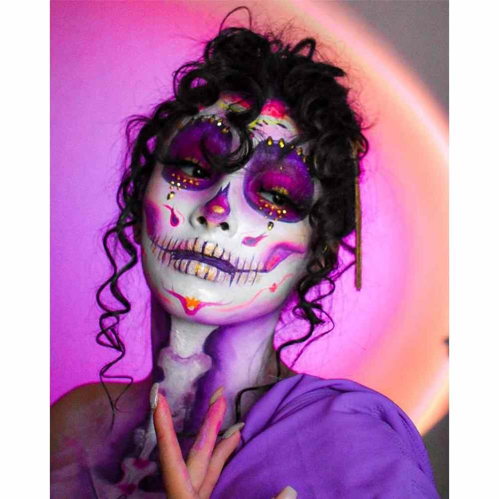 Maquillaje d e catrina neón