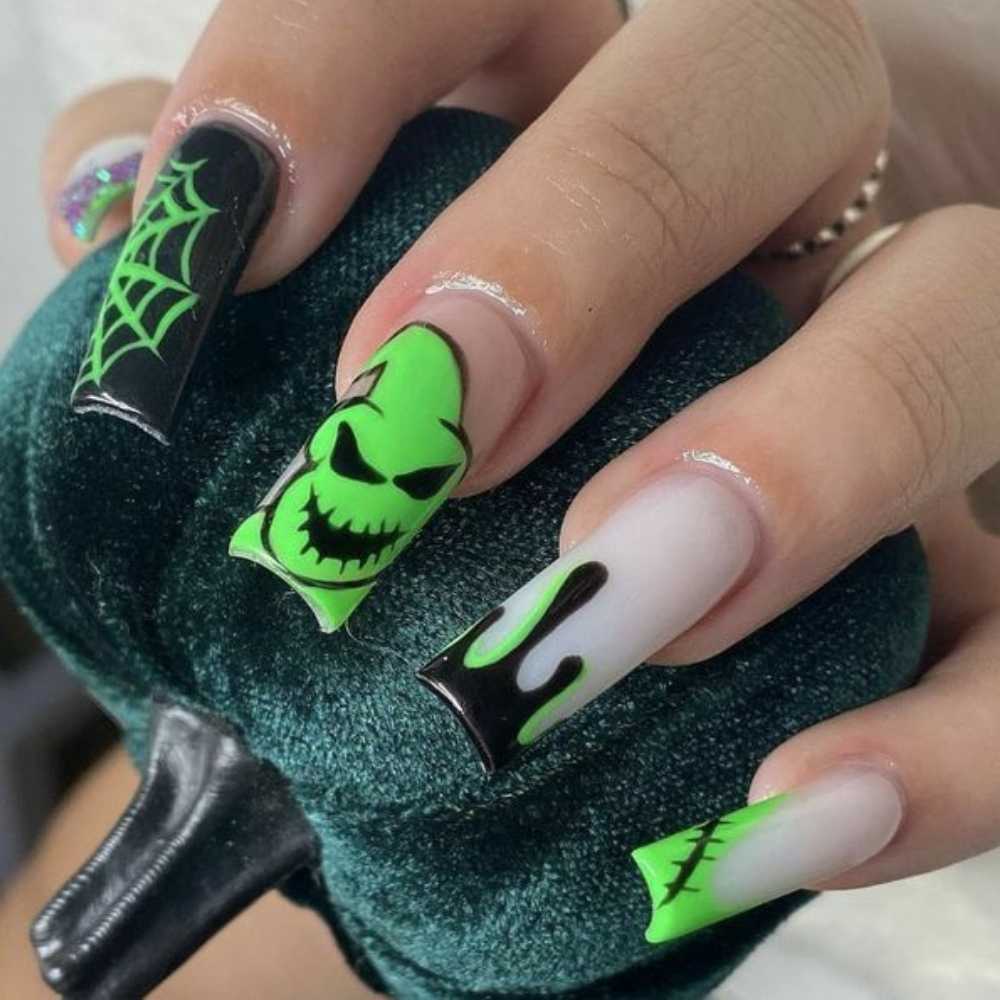 Oogie Boogie nails uñas con diseño de Oogie Boogie