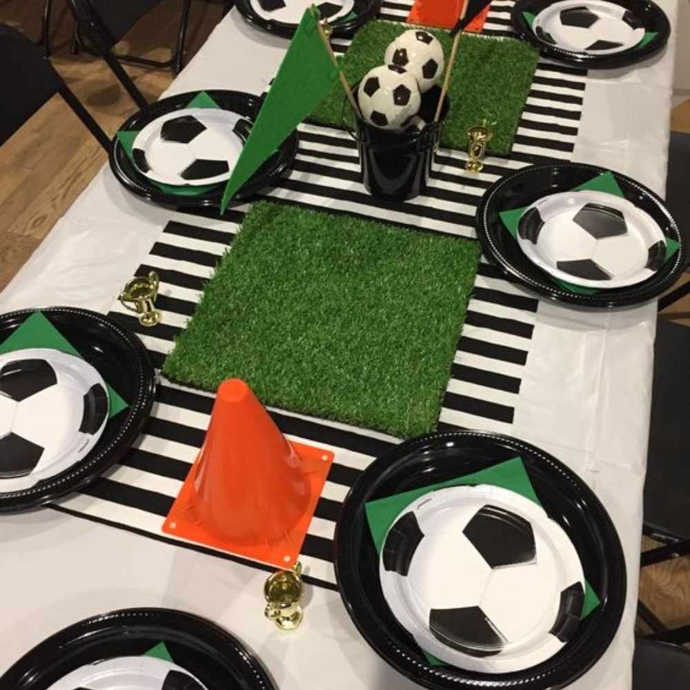 decorar-tu-casa-para-un-partido-de-futbol-mesa