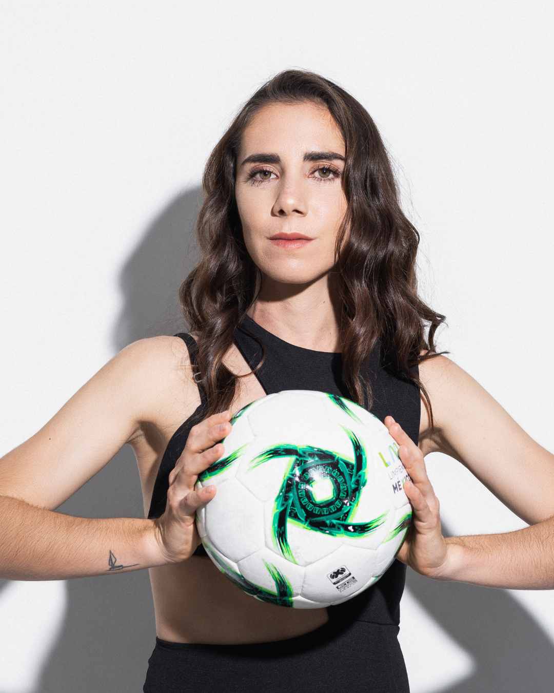 deneva-cagigas-futbolista-femenil