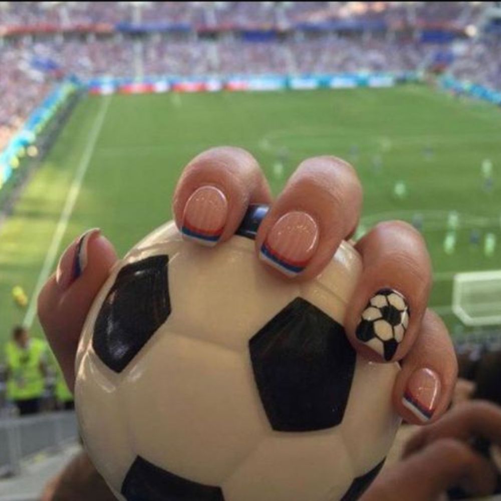 10 diseño de uñas futboleras fáciles y rápidas de hacer antes de un partido