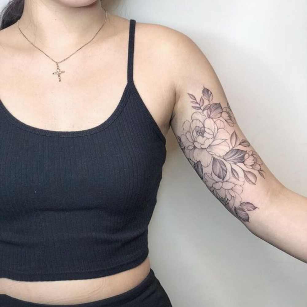 5 ideas de tatuajes con enredaderas de flores para usarlos en tus brazos 8