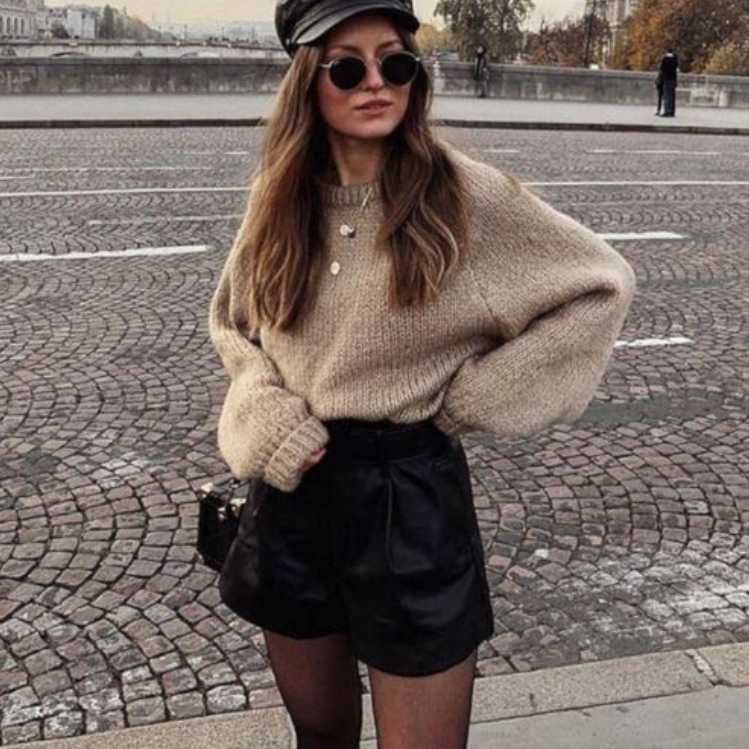 8 outfits con medias negras y tenis para estar calientita este invierno |  Mujer de 10