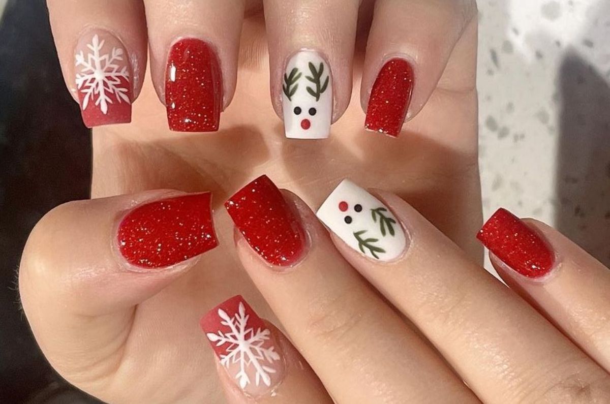10 diseños creativos de uñas navideñas para lucir unas manos elegantes este diciembre