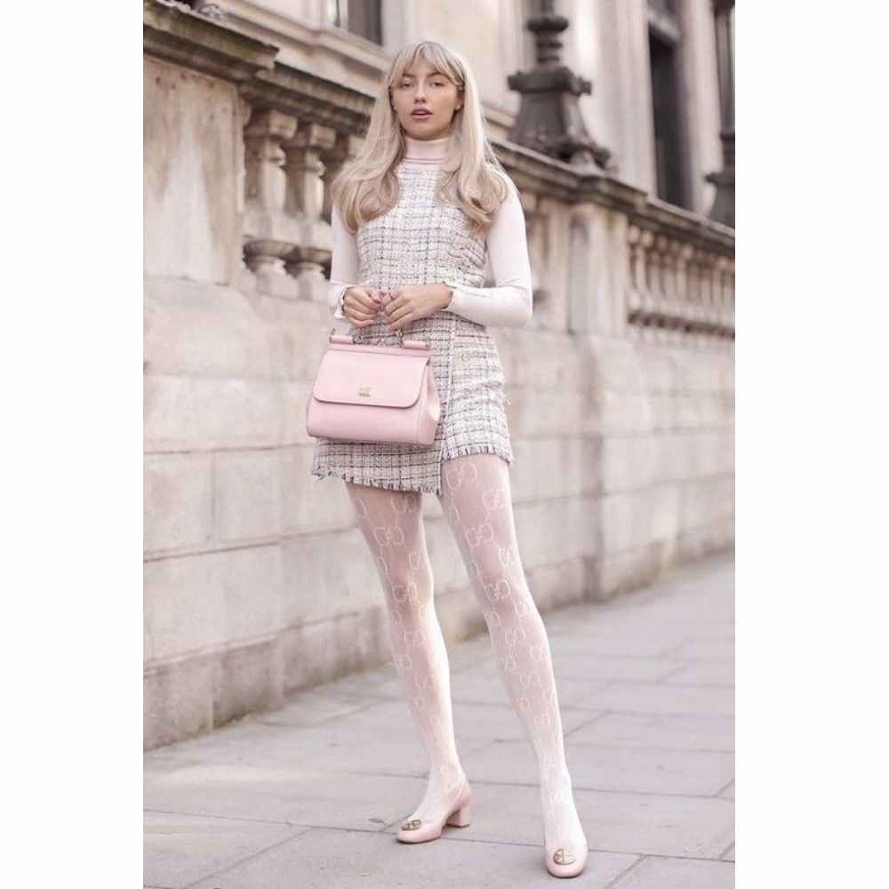 Conjunto tweed con mocasines Outfit de conjunto twees con mllas blancas