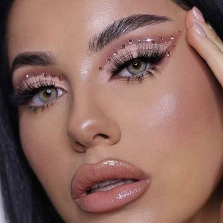 8 ideas de maquillaje aesthetic ideales para Navidad y Año Nuevo | Mujer de 10 8 ideas de maquillaje aesthetic ideales para Navidad y Año Nuevo | Mujer de 10