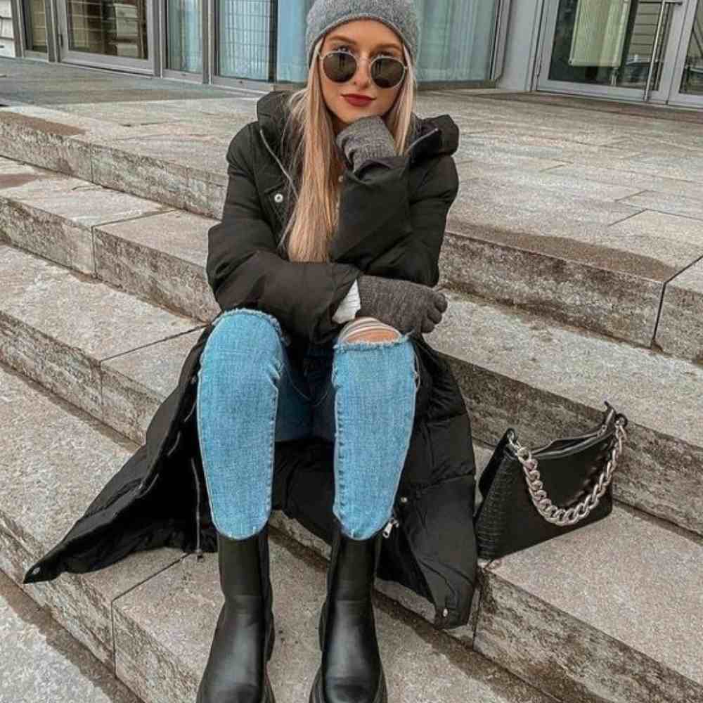 7 outfits para usar botas negras con jeans este invierno | Mujer de 10