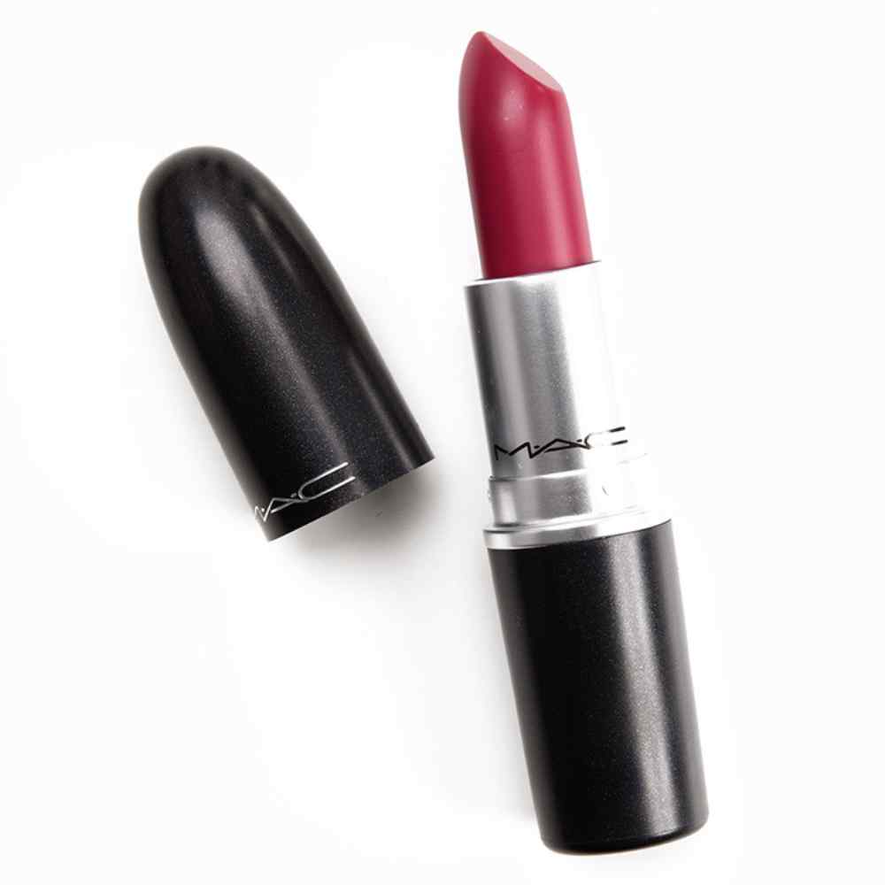 7 labiales Viva Magenta para que uses el color del año este 2023 0