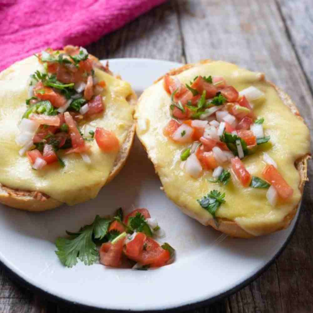 molletes con puré de papa