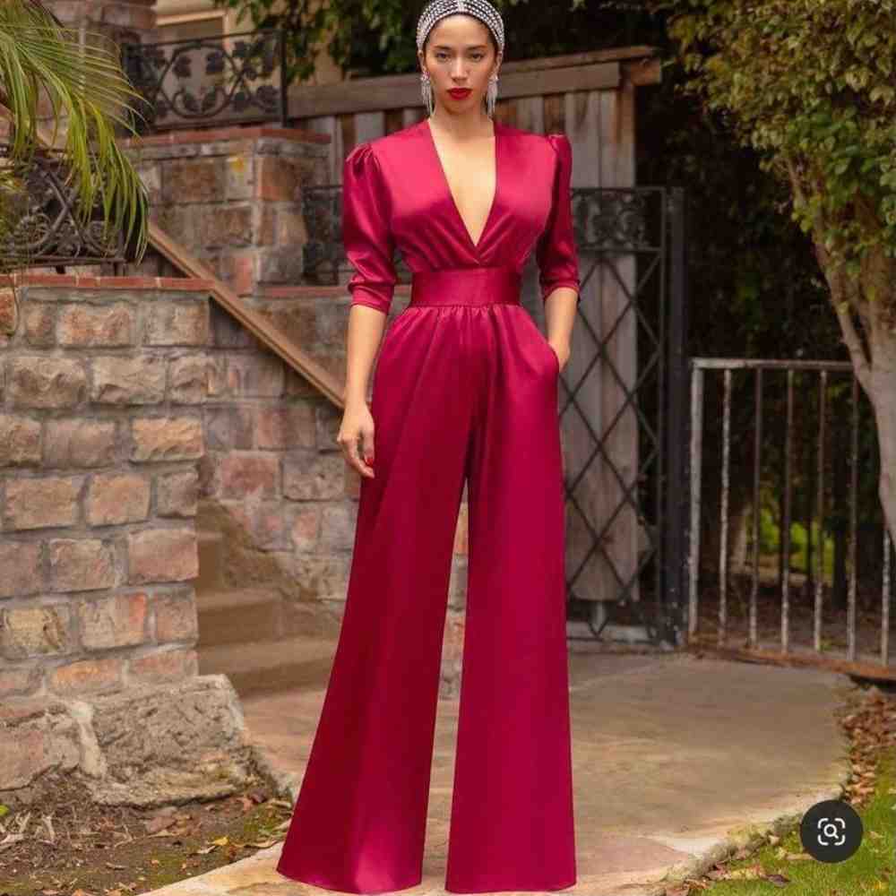 outfit con jumpsuit magenta