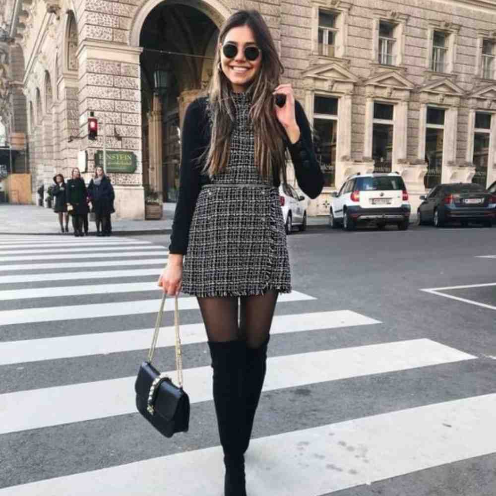 10 ideas de looks con medias para salir de fiesta en invierno 4