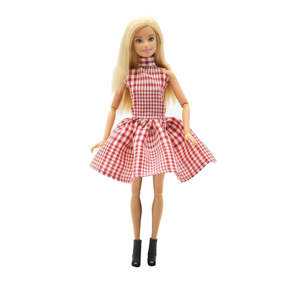 Barbie película 2023 y los mejores outfits que salen en el trailer 7