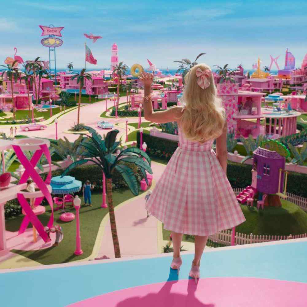 Barbie película 2023 y los mejores outfits que salen en el trailer 6