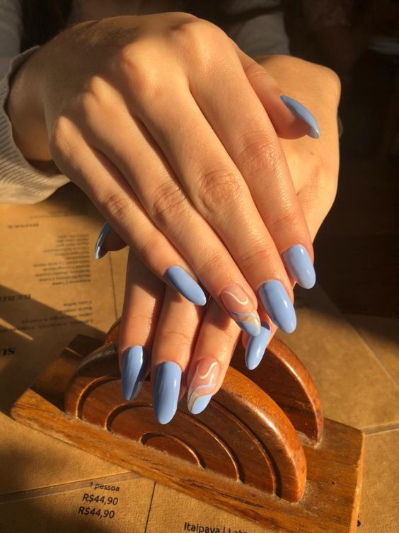 Azul peltre uñas